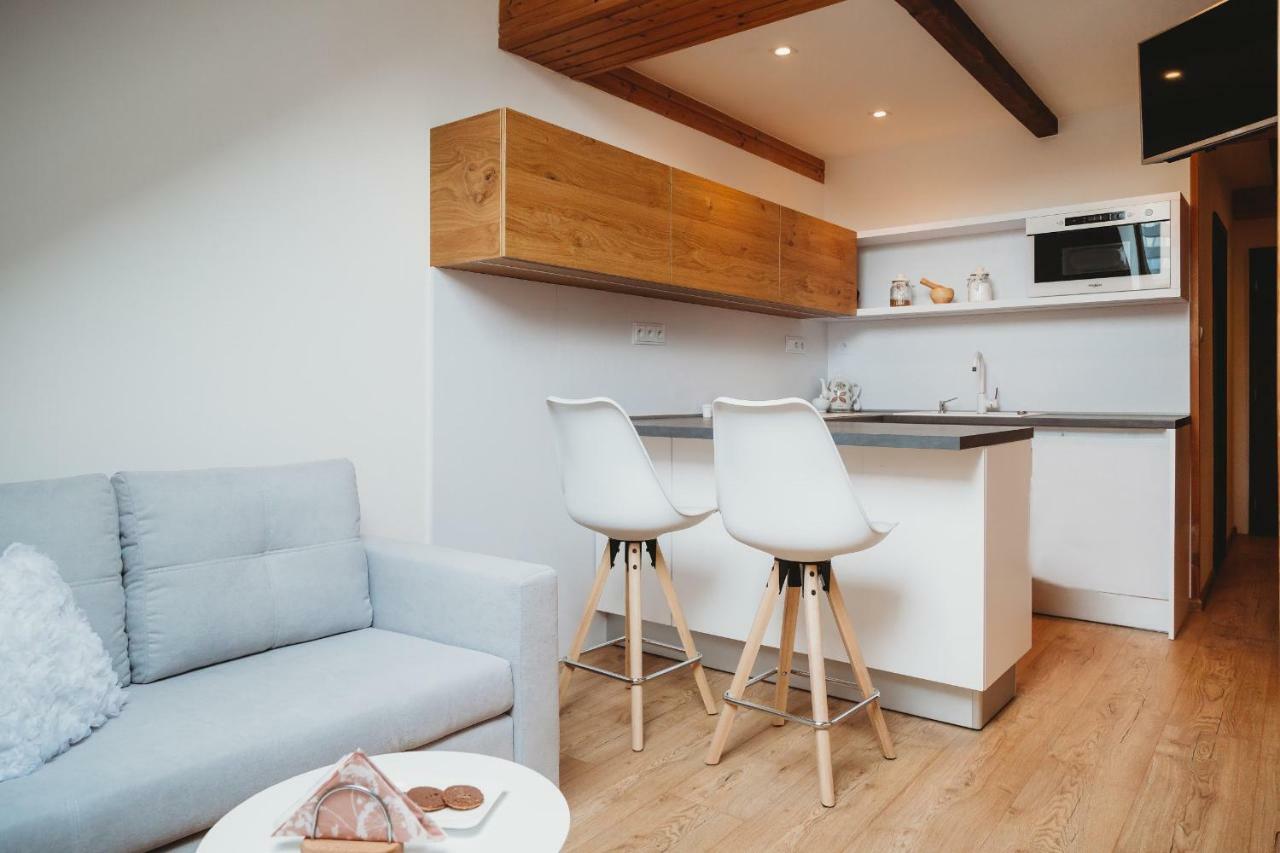 Center City Charming Loft Apartment Košice Exteriör bild